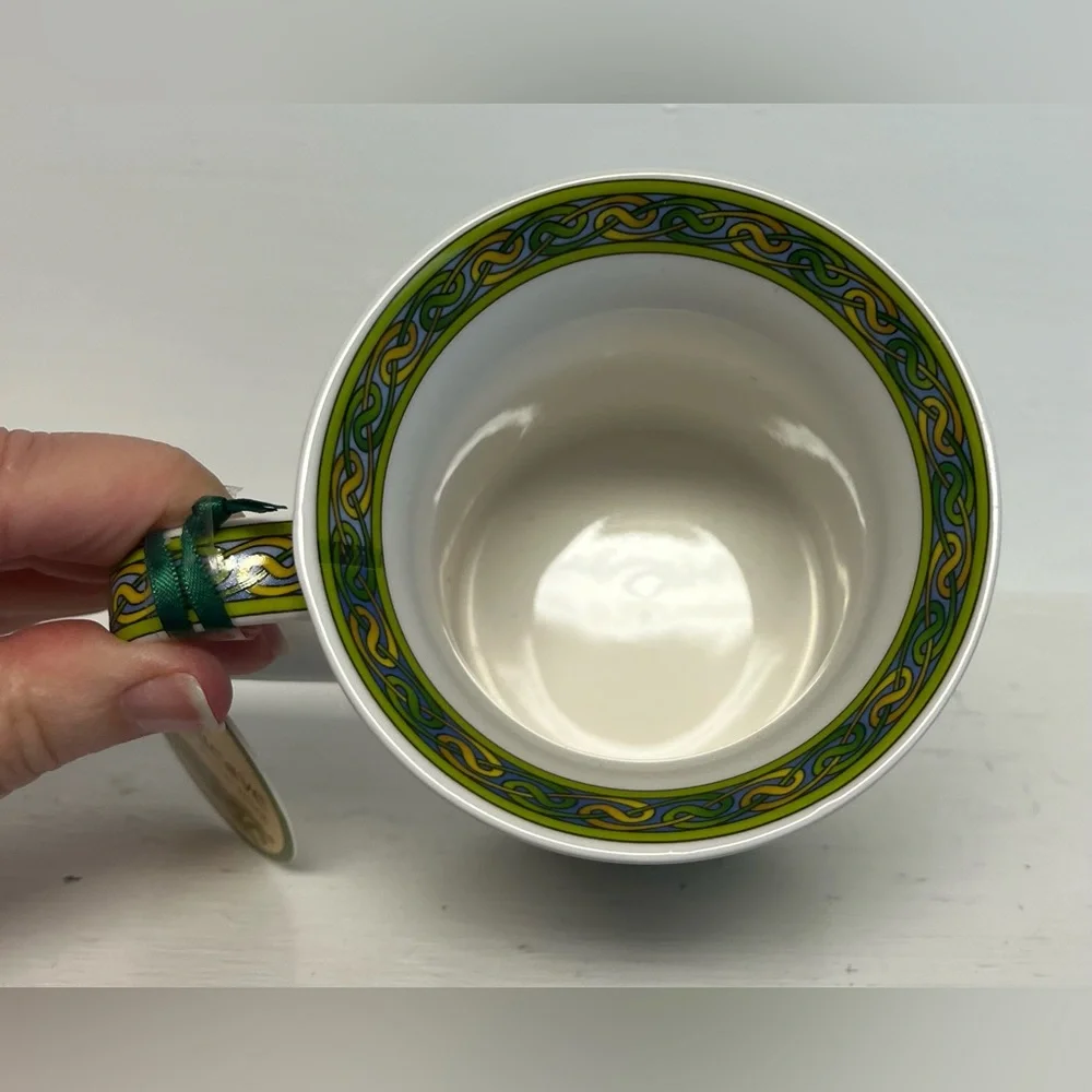 NWT The Celtic Cross from Clara Irish Weave, Bone China Cup or Mug collectible - Picture 4 of 5